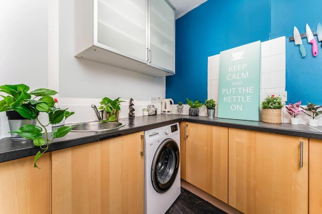 Traditional 1-Bed Flat In Southside Glasgow Extérieur photo