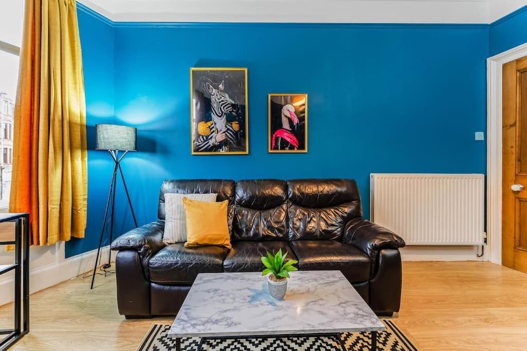 Traditional 1-Bed Flat In Southside Glasgow Extérieur photo